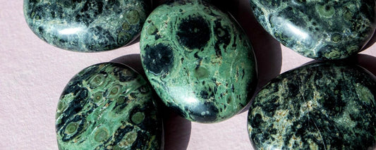 kambaba jasper, kambaba jasper crystal, kambaba jasper stone, kambaba jasper properties, kambaba jasper healing properties, kambaba jasper meaning, kambaba jasper chakra