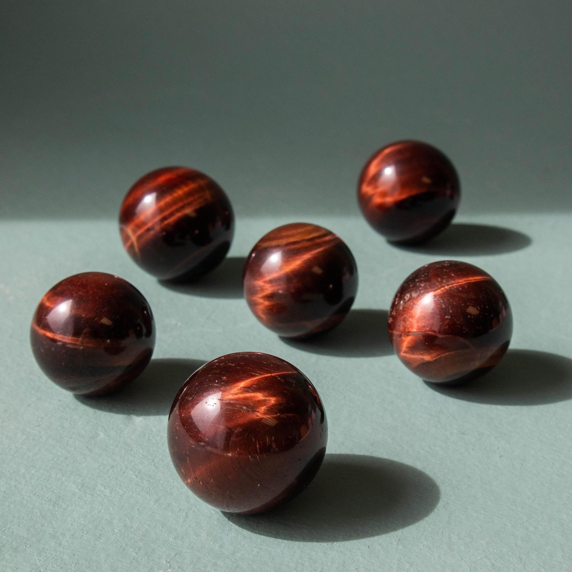 red tigers eye, red tigers eye sphere, crystal sphere, red tigers eye crystal, red tigers eye stone, red tigers eye properties, red tigers eye healing properties, red tigers eye metaphysical properties, red tigers eye meaning, tigers eye, tigers eye sphere, tigers eye properties, tigers eye healing properties, tigers eye meaning