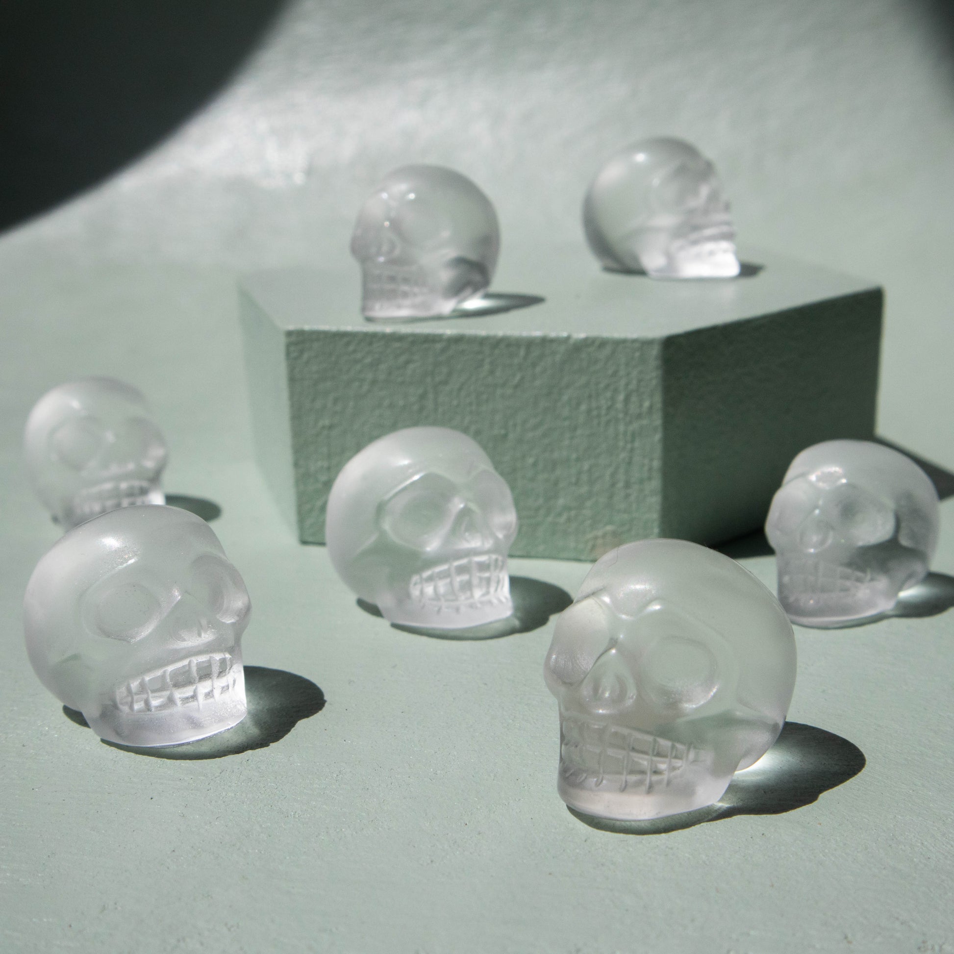 clear quartz, quartz, clear quartz skull, quartz skull, crystal skull, gemstone skull, mini crystal skull, clear quartz crystal, clear quartz stone, clear quartz properties, clear quartz healing properties, clear quartz metaphysical properties, clear quartz meaning, quartz skull, quartz properties, quartz meaning