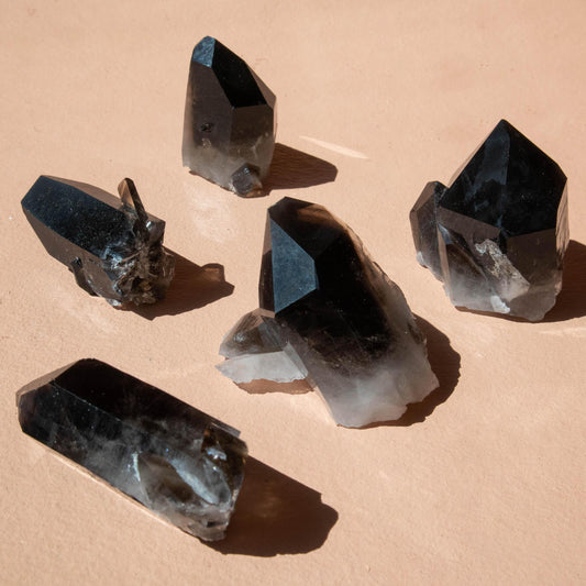 arkansas smoky quartz, smoky quartz, smoky quartz specimen, crystal specimen, gemstone specimen, smoky quartz crystal, smoky quartz stone, smoky quartz properties, smoky quartz healing properties, smoky quartz metaphysical properties, smoky quartz meaning